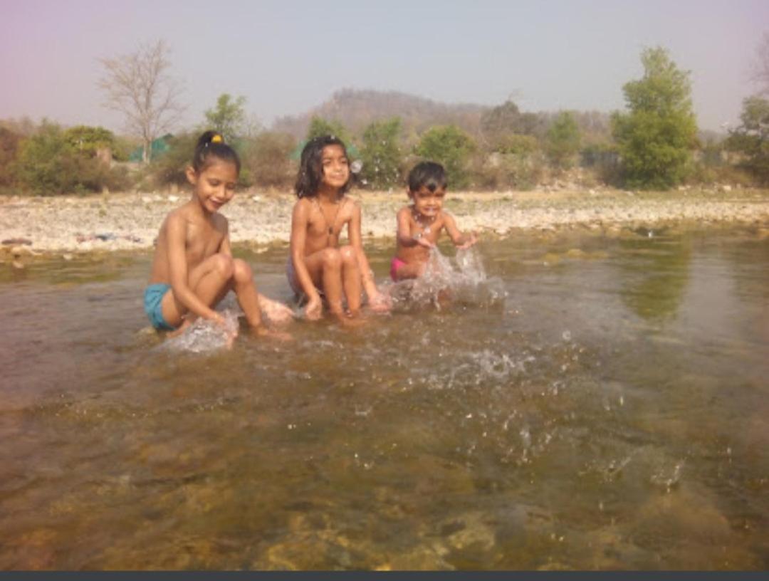 Shekhar Corbett Safari Camp, Hotel Resort , Near Kosi River, Khulbe Garden, Dhikuli, Jim Corbett Park, Ramnagar, Nainital, Uttrakhand Garjia Екстериор снимка